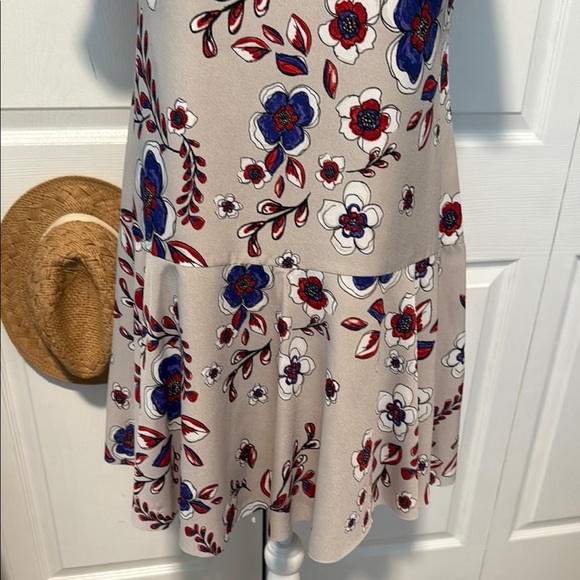Banana Republic Floral Print Short Sleeve Dress 6 - Picture 3 of 14